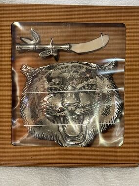 Silver Tiger Head Cheese Plate with Spreader